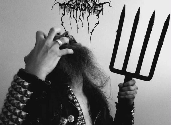 Darkthrone estrena nuevo álbum llamado "Pre-Historic Metal"